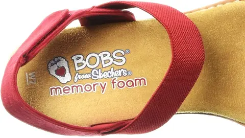 El &uacute;ltimo bombazo de Amazon: unas sandalias Skechers rebajadas al 45% que te salen por 30,45 &euro;