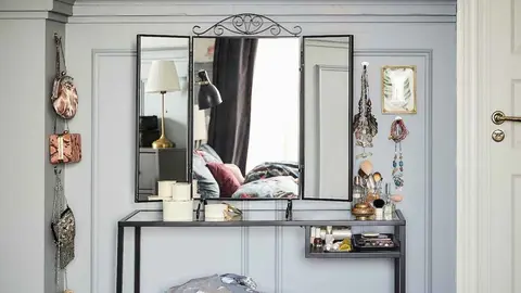 Mesa para port&aacute;til, negro-marr&oacute;n/vidrio VITTSJ&Ouml;