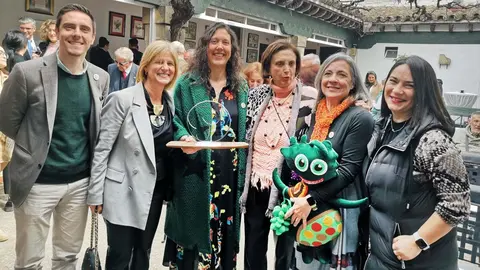 Noelia Herrera y Carmen Granados, premio Pilar Pl&aacute; Pechovierto de Bodegas El Maestro Sierra