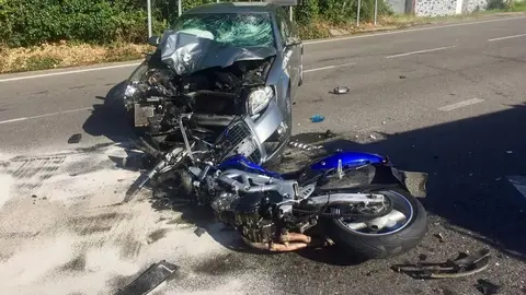 8 heridos despu&eacute;s de 2 terribles accidentes de tr&aacute;fico en Sevilla