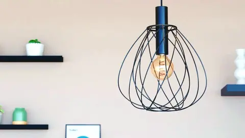 La l&aacute;mpara que se convertir&aacute; en el centro de todas las miradas en tu sal&oacute;n, cortes&iacute;a de Leroy Merlin