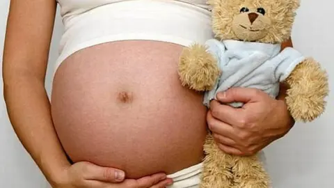 Maltrata y deja embarazada a una menor de 14 a&ntilde;os en Almer&iacute;a. No lo salva ni el 'solo s&iacute; es s&iacute;'