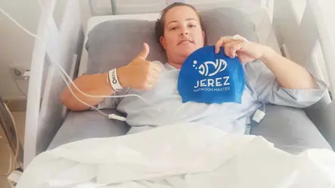 Laura Sambruno, una joven de Jerez, pide ayuda para volver a andar