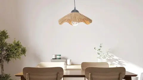 Llega el calor por fin y la l&aacute;mpara de rafia de Leroy Merlin que mejora el look de tu terraza