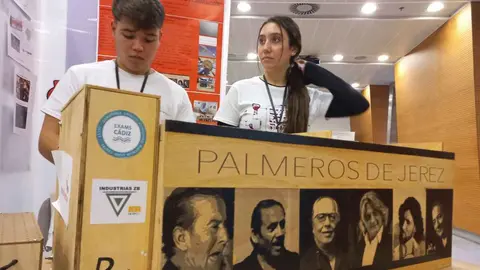 Estudiantes del IES Almunia de Jerez maravillan en Barcelona con una m&aacute;quina de ritmos flamencos