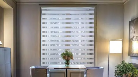 Amazon tiene el estor de lino que transformar&aacute; por completo tu sal&oacute;n