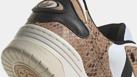 Zapatillas Adidas Adi2000