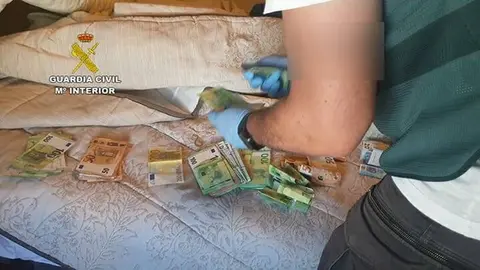 Acaban con un grupo dedicado al tr&aacute;fico internacional de droga y blanqueo en Ja&eacute;n. 16 detenidos