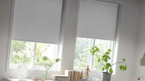 3 en 1 en despedidas: adi&oacute;s luz, fr&iacute;o y calor con el estor opaco en blanco y barato de Ikea