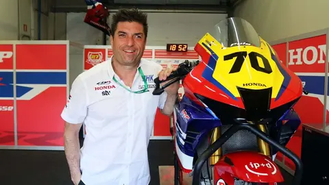 Entrevista a &Oacute;scar Haro