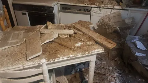 Roban herramientas y acaban destrozando una finca en Sevilla