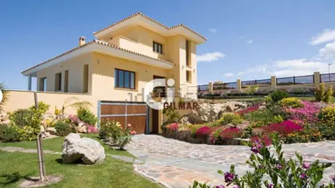 Lujoso chalet a la venta en Montecastillo