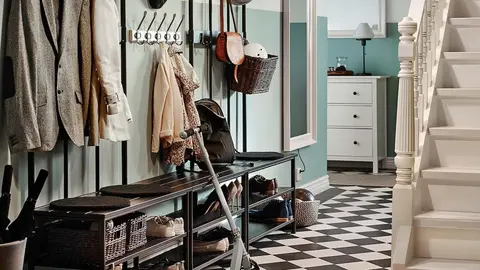El mueble de Ikea que deja tu entrada de casa despejada y en orden