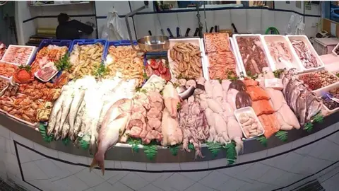 Roba 150 euros en una pescader&iacute;a de C&aacute;diz. Le espera una buena temporada en la c&aacute;rcel