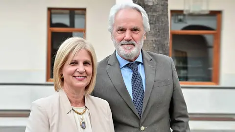 Mar&iacute;a Jos&eacute; Garc&iacute;a-Pelayo junto a Agust&iacute;n Mu&ntilde;oz