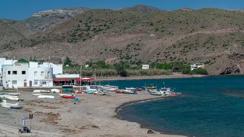 Hallan el cuerpo sin vida de una mujer en una playa de N&iacute;jar (Almer&iacute;a)