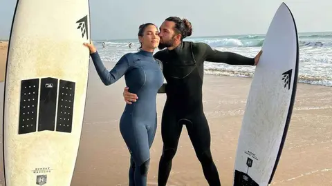 India Mart&iacute;nez junto a su novio, Ismael V&aacute;zquez | Instagram