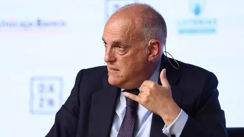 Javier Tebas defiende a capa y espada la gesti&oacute;n de este trabajador del M&aacute;laga CF