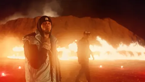 Anuel AA lanza unos dardos a su ex pareja Karol G en su nuevo tema 'MI EXXX' junto a Wisin