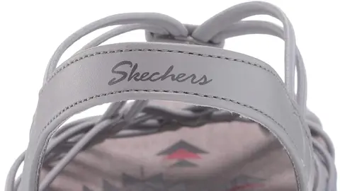 Las sandalias planas de Skechers en Amazon son perfectas para regalar el d&iacute;a de la madre