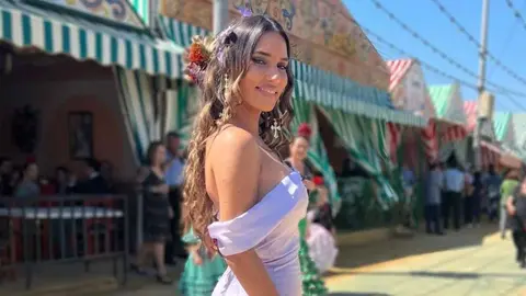 India Mart&iacute;nez en la Feria de Abril | Foto: Instagram