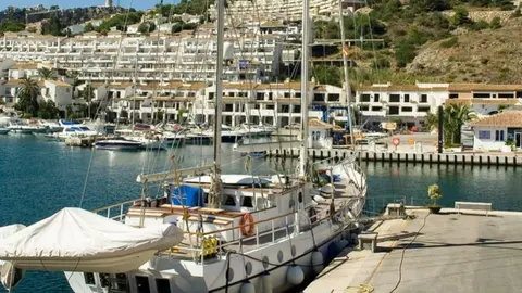 Muere un hombre mientras buceaba en una playa de Almu&ntilde;&eacute;car (Granada)