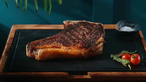 Las mejores parrillas de carne de toda Granada - 3 restaurantes que te saltan las l&aacute;grimas