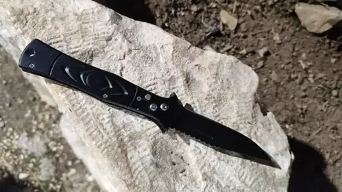 Matan de una pu&ntilde;alada a un hombre en el barrio del Cerezo en Sevilla