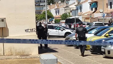 Tiroteo en Jerez frente al Colegio Montealegre una persona atrincherada / FOTO: Jes&uacute;s Catal&aacute;n para El MIRA
