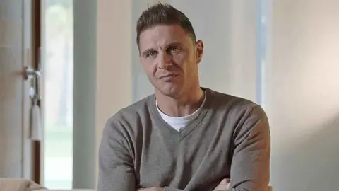 Joaqu&iacute;n S&aacute;nchez alucina con la &uacute;ltima pol&eacute;mica de su mujer, Susana Saborido