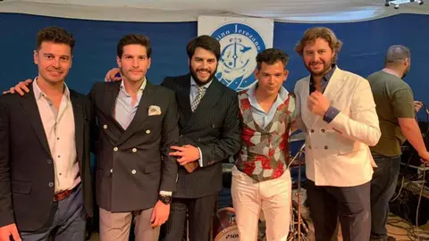 Cambio De Tercio en una actuaci&oacute;n en la Feria del Caballo de Jerez