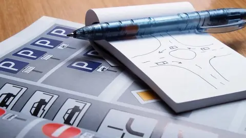 As&iacute; quer&iacute;a aprobar el examen de conducir en Ja&eacute;n. Pero lo acaban pillando