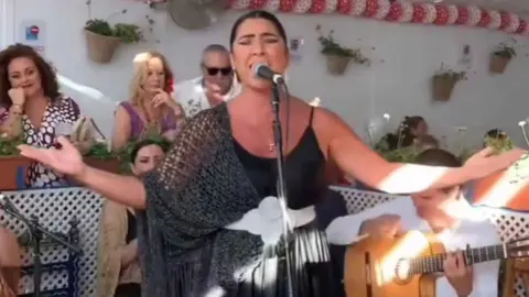 Actuaci&oacute;n en directo en la Feria del Caballo de Jerez
