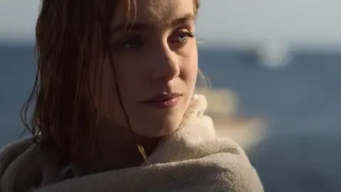 La secuela 'A trav&eacute;s del mar' muestra tr&aacute;iler oficial en Netflix y presenta fecha de estreno