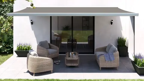 Matr&iacute;cula de honor al toldo motorizado que arrasa en Leroy Merlin