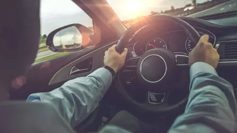 Conduce sin carnet por M&aacute;laga tras cometer una violaci&oacute;n. Lo buscaban desde Francia