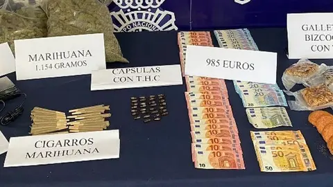 Esto es todo lo que escond&iacute;a un aparente club de fumadores en M&aacute;laga