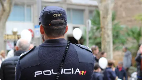 Matan a un polic&iacute;a durante una pelea entre vecinos en And&uacute;jar (Ja&eacute;n). As&iacute; es abatido el agresor