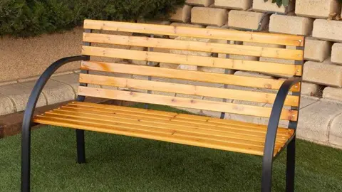 Banco de jard&iacute;n de madera Aktive de Carrefour