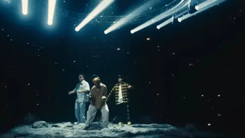 'Polaris Remix' El hit m&aacute;s esperado de Saiko junto con Quevedo, Mora y Feid es todo un &eacute;xito