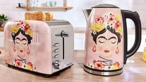 Tostadora y cafetera de Lidl con estampado frontal de Frida Kahlo de Silver Crest
