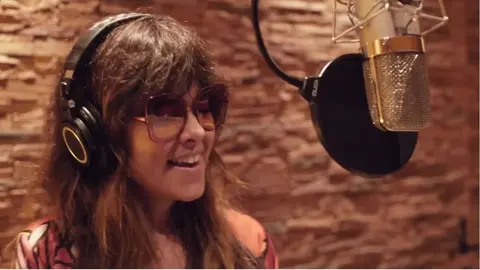 Vanesa Mart&iacute;n estrena su tema 'He sido' tras ofrecer el preg&oacute;n del Orgullo de Sevilla de 2023 (1)