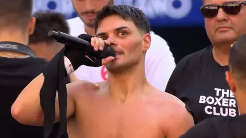 Abraham Mateos es tendencia mundial tras su victoria en La Velada del A&ntilde;o 3 de Ibai Llanos