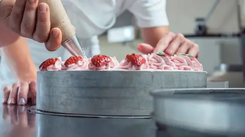 Y llega el chef de los postres con Lidl &mdash; te convierten por 9 &euro; en un maestro de la reposter&iacute;a