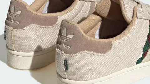 Parecen hechas a mano: arte en Adidas con la zapatilla que parece sacada de un taller artesano