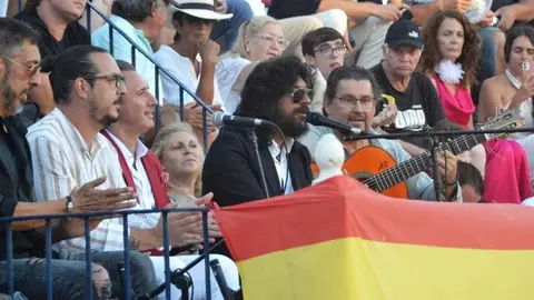 Flamenco en los toros | Foto: Marciano Bre&ntilde;a