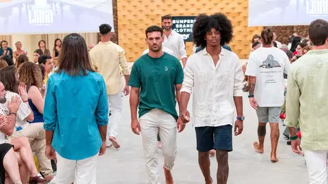 Desfile de Ellos Muestra Moda Masculina