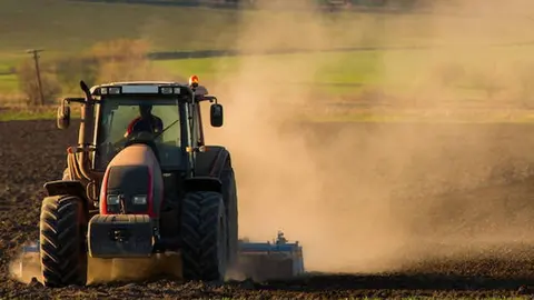 Muere un hombre de 31 a&ntilde;os tras caer de un tractor en una finca de Villamart&iacute;n