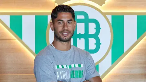 El Betis cierra a Ayoze hasta 2027