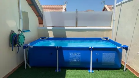 Alertan del peligro de instalar piscinas en azoteas de Andaluc&iacute;a sin informe t&eacute;cnico previo